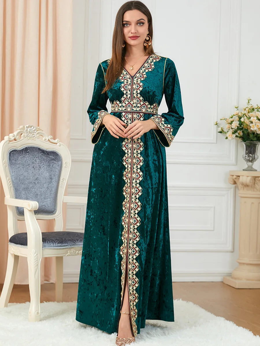 Robe Abaya Velours Femme — Kimono Long Style Dubaï & Caftan Marocain