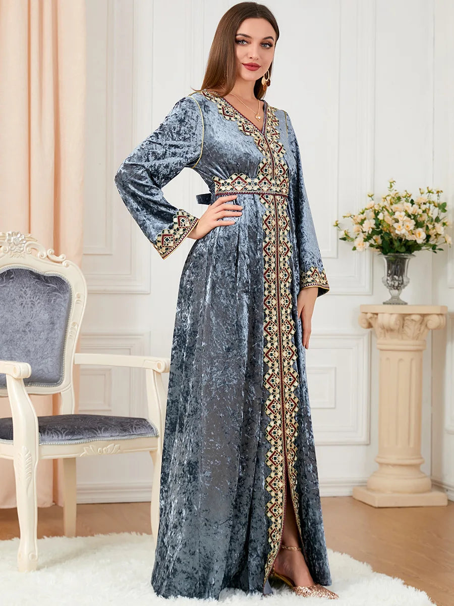 Robe Abaya Velours Femme — Kimono Long Style Dubaï & Caftan Marocain