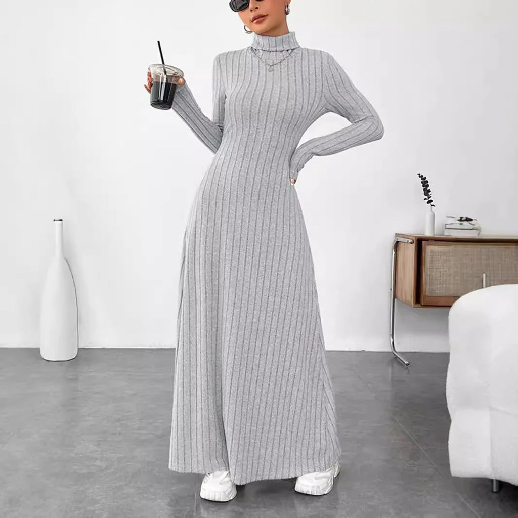 Robe Pull Col Roulé Slim Élégante — Automne/Hiver 2025
