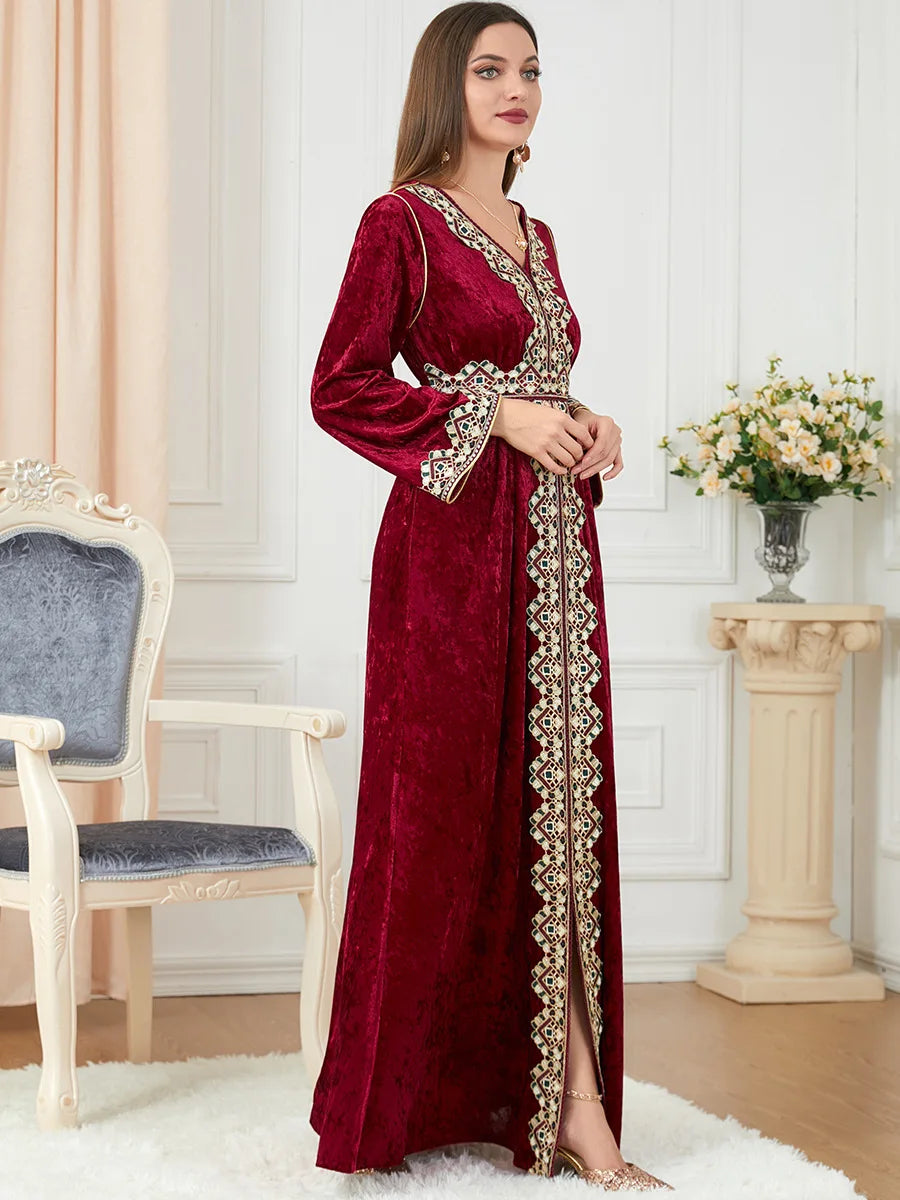 Robe Abaya Velours Femme — Kimono Long Style Dubaï & Caftan Marocain
