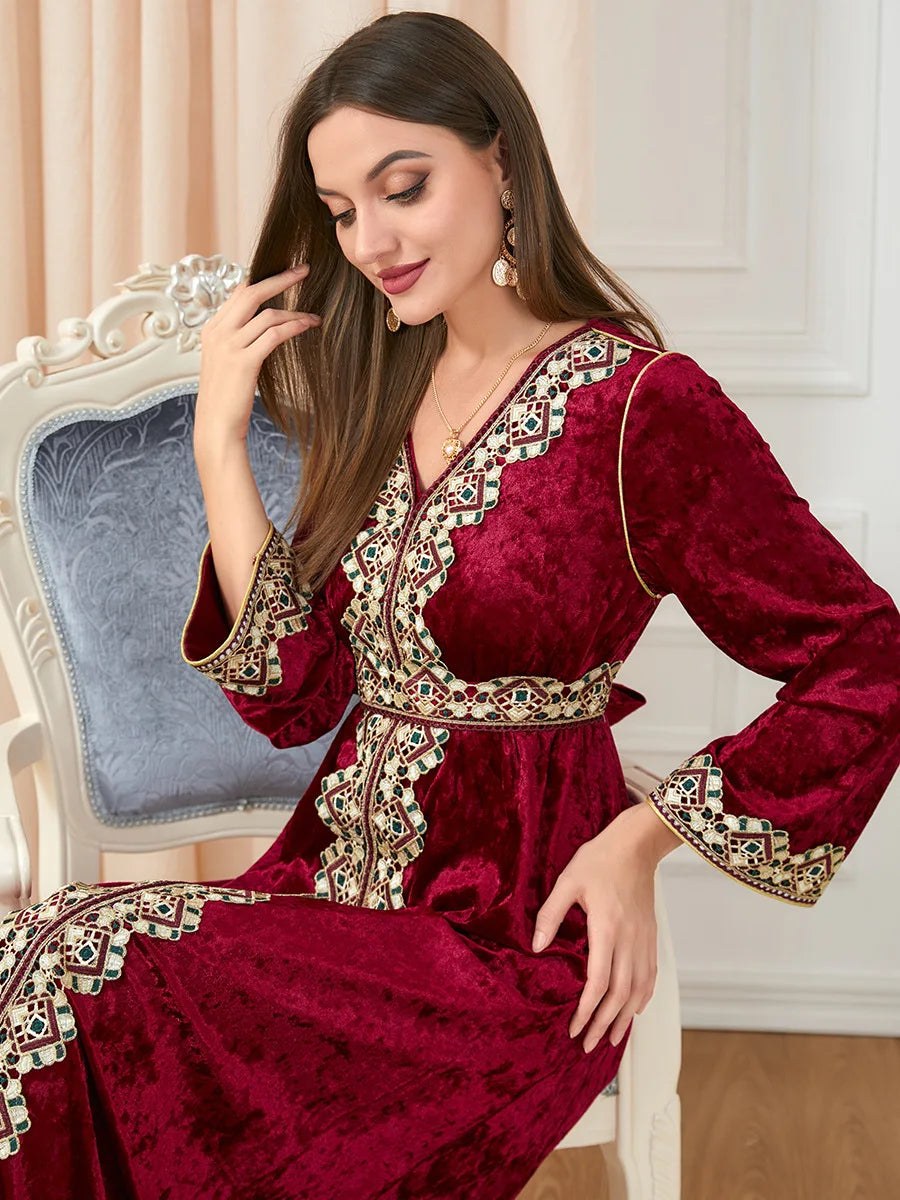Robe Abaya Velours Femme — Kimono Long Style Dubaï & Caftan Marocain