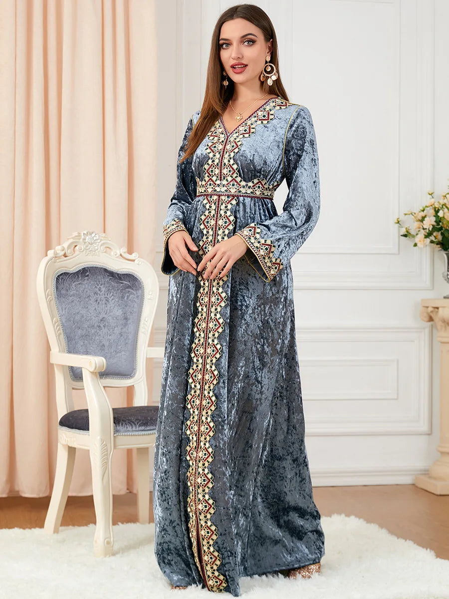 Robe Abaya Velours Femme — Kimono Long Style Dubaï & Caftan Marocain