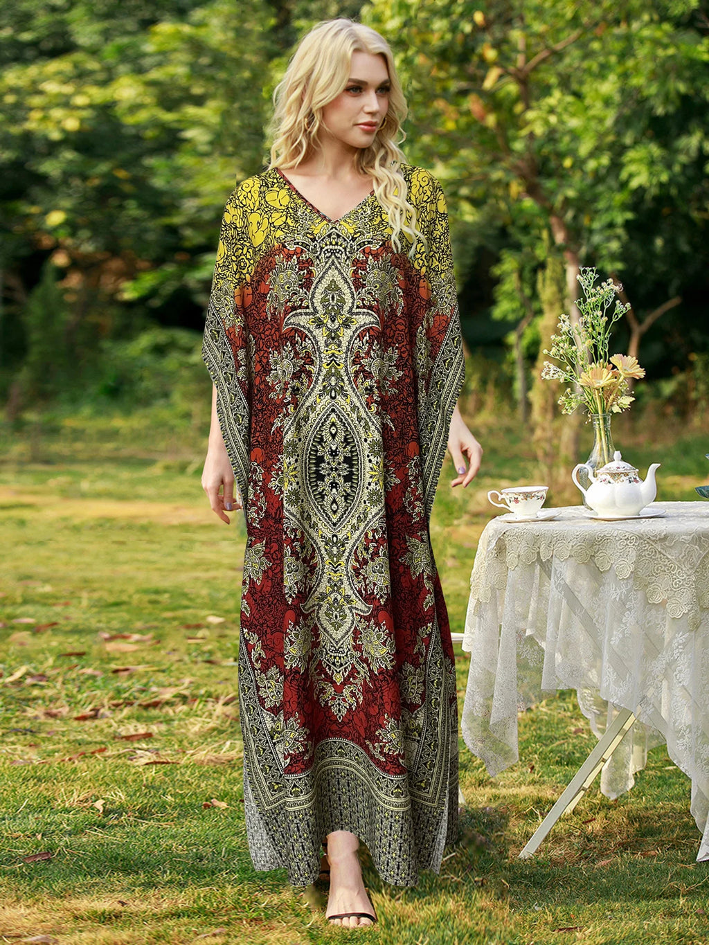 Robe Longue Bohémienne Col V — Imprimé Ethnique Plage Moyen-Orient